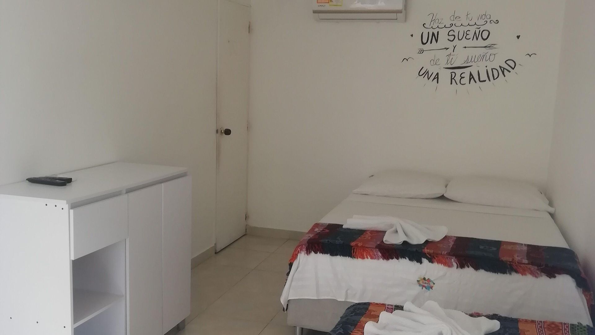 House Marfito Airport Hotel