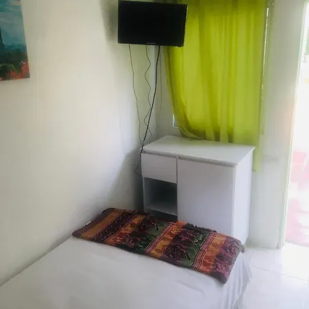 House Marfito Airport 3*