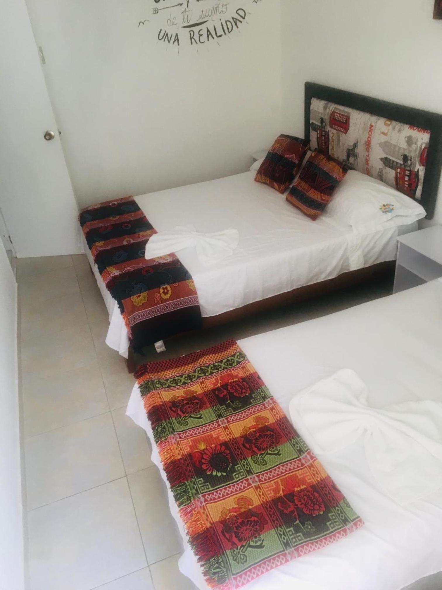 House Marfito Airport Hotel